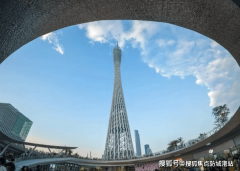 <b>我们的专业置业参谋将为您供给一对一务</b>