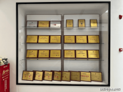 螂家、业之峰全屋定制性价比高